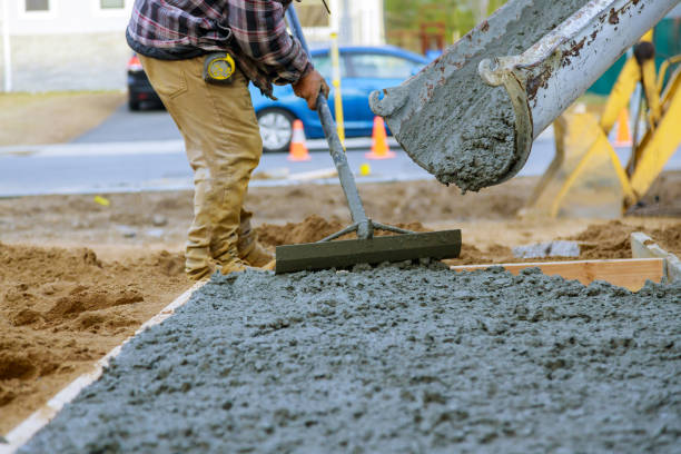 Best Concrete Driveway Installation  in Independence, WI